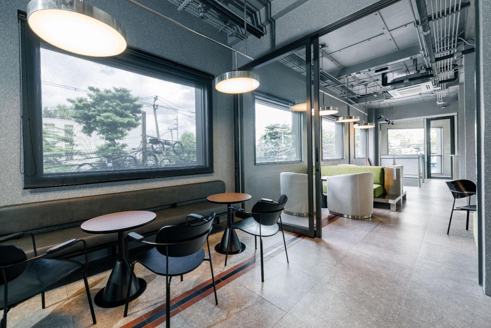 Yanh Ratchawat Hotel Bangkok Exterior photo